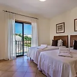 Aparthotel Estrela Da Luz