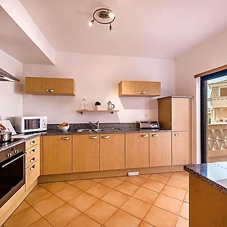 Hotel apartamentowy Estrela Da