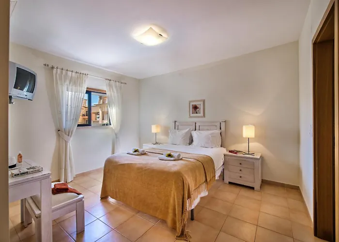 Aparthotel Estrela Da Luz